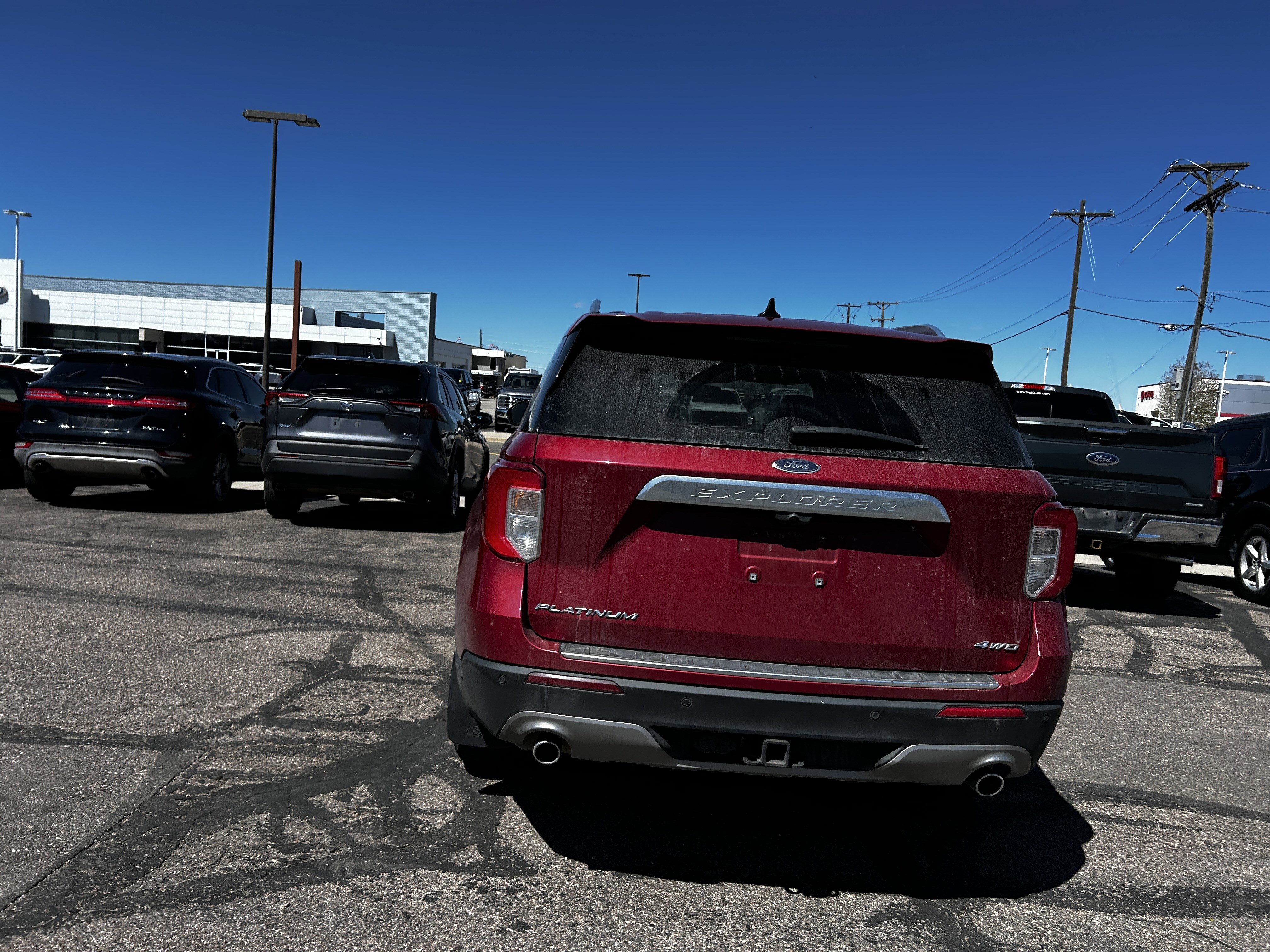Used 2022 Red Metallic Ford Platinum image 4