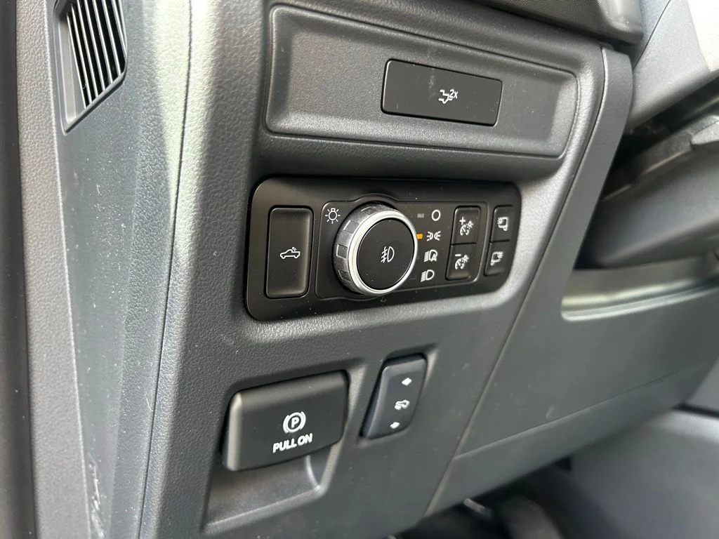 New 2026 Carbonized Gray Metallic Ford Lariat® image 18