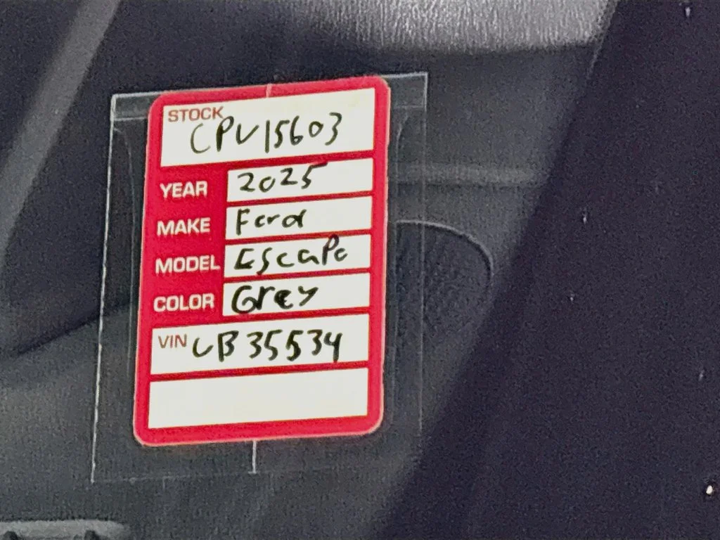 Used 2025 Gray Ford ST-Line image 24