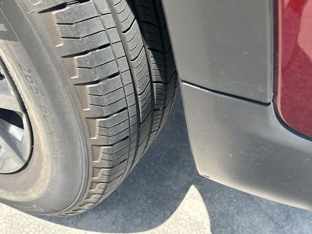 Used 2024 Red Jeep Altitude image 7