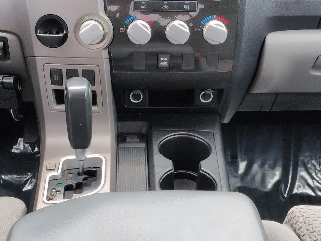 Used 2013 Tundra Toyota Grade image 16