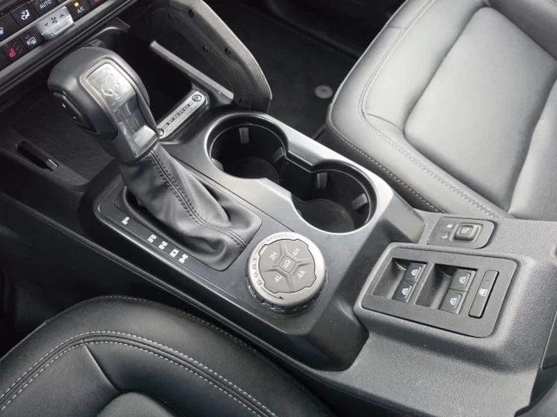 Used 2025 Shadow Black Ford Badlands image 25