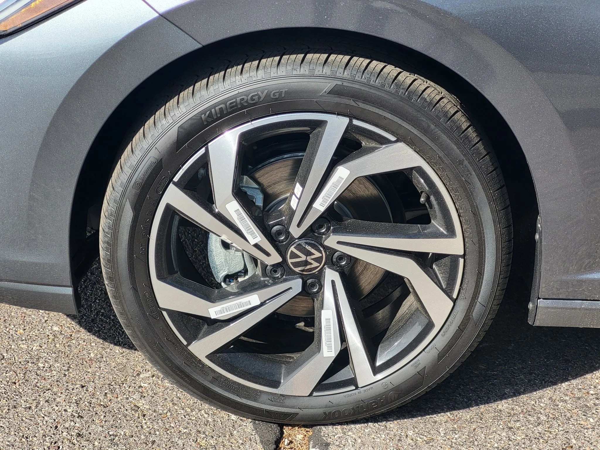 New 2026 Platinum Gray Metallic Volkswagen 1.5T SEL image 7