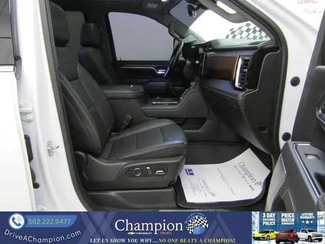 Used 2024 White Frost Tricoat GMC Denali image 57