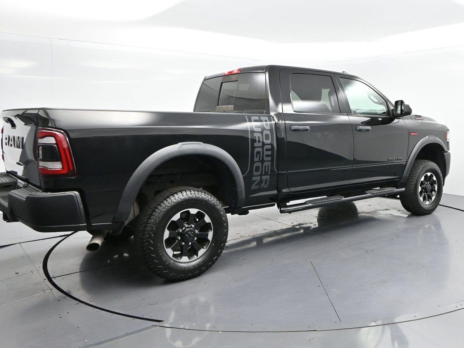 Used 2020 Diamond Black Crystal Pearlcoat Ram Power Wagon image 7