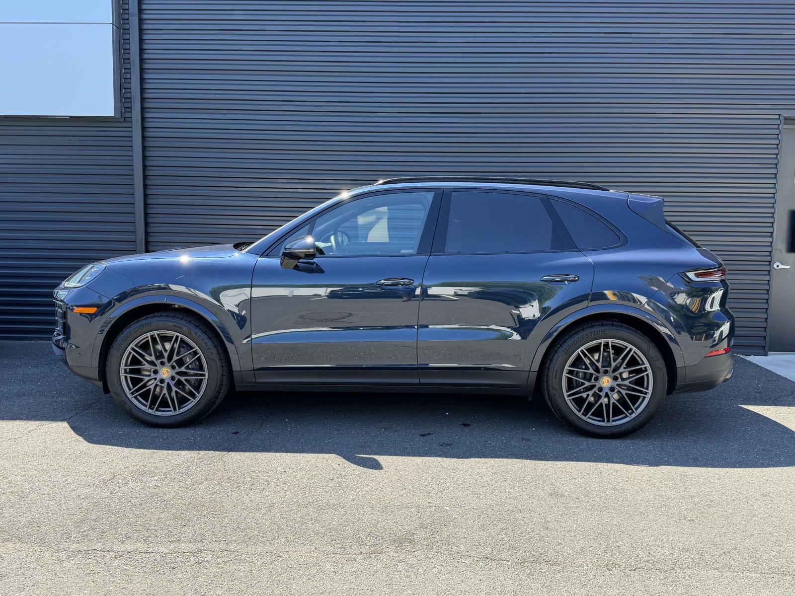 Certified Used 2024  Porsche  image 2