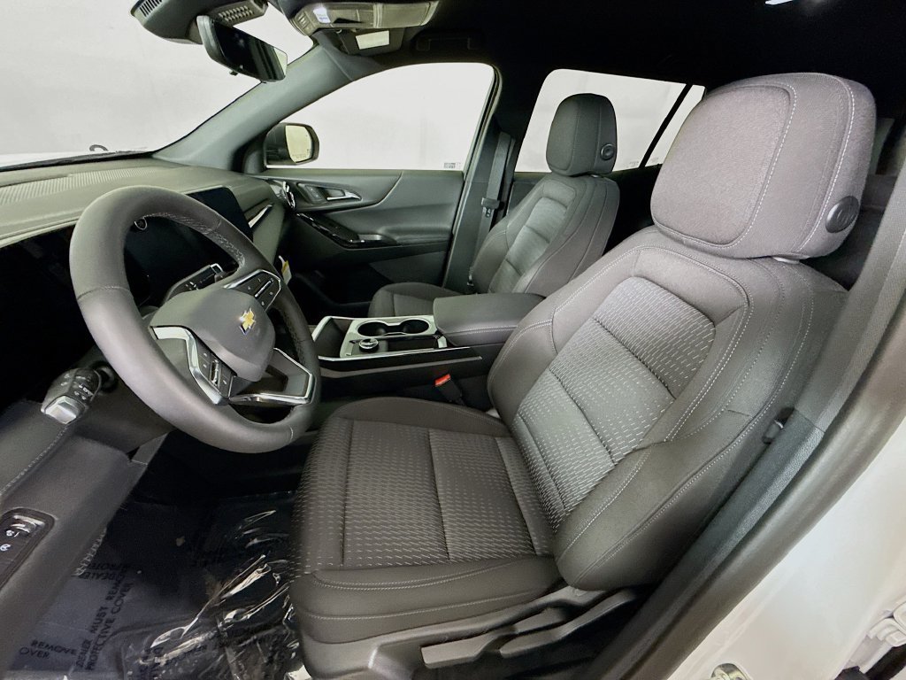 New 2026 Summit White Chevrolet LT image 20