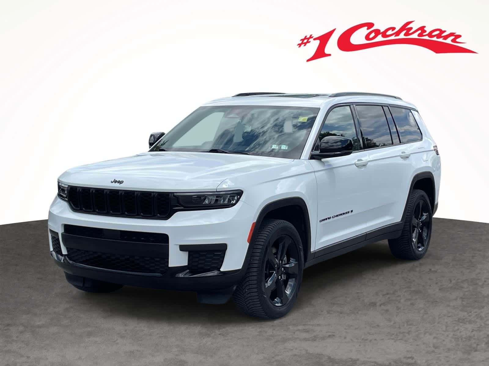 Used 2023 Whi/white Jeep Altitude image 11