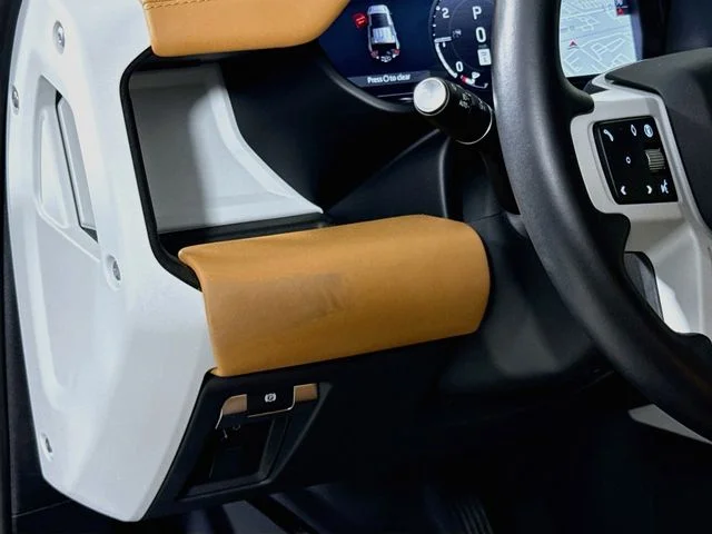 Certified Used 2024 White Land Rover S image 10