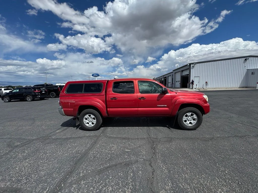 Used 2015 Barcelona Red Metallic Toyota Base image 5