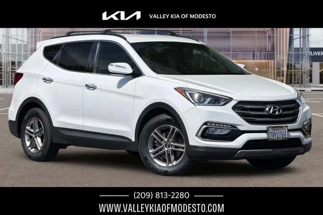 Pre-Owned 2017 Hyundai Santa Fe Sport 2.4 Base