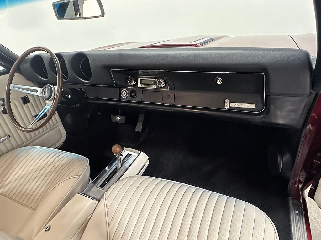 Used 1968 Red Oldsmobile Supreme image 57
