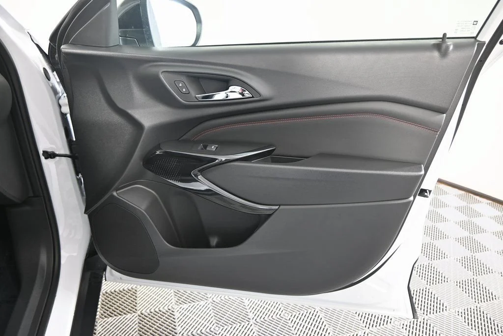 2026 Chevrolet Trax RS - Photo 12