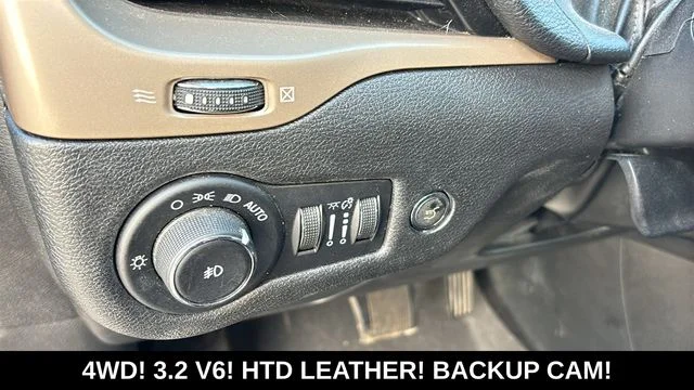 Used 2014 Black Jeep Limited image 11