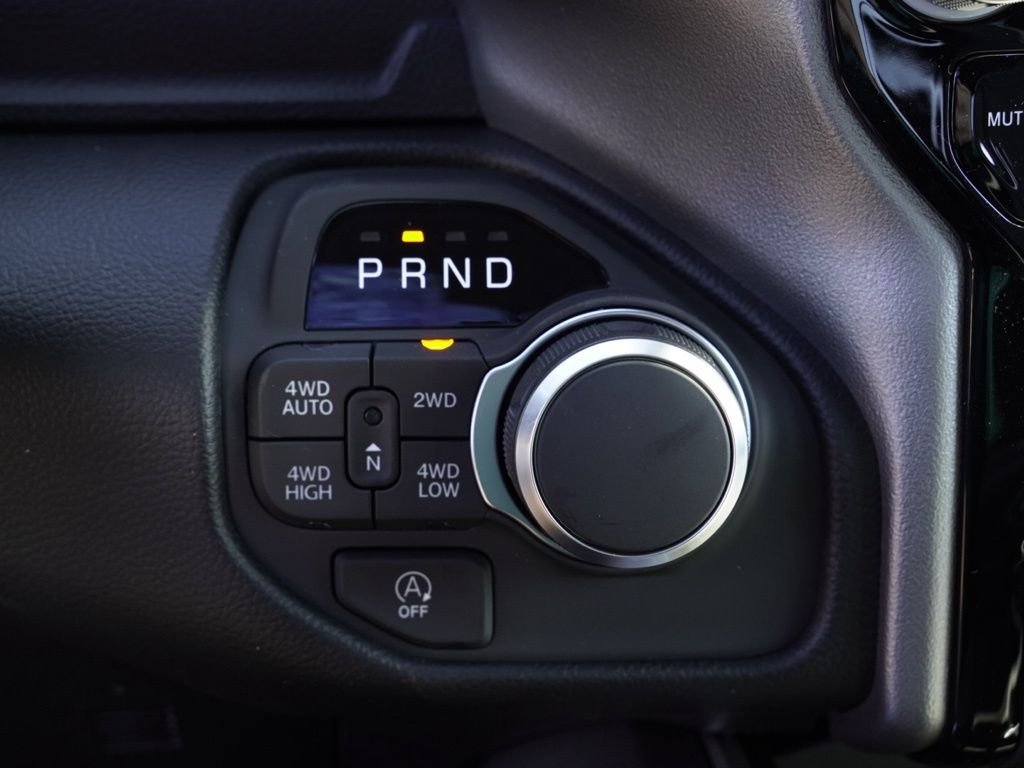 New 2026 Granite Crystal Metallic Clear-Coat Exterior Paint RAM Big Horn/Lone Star image 16