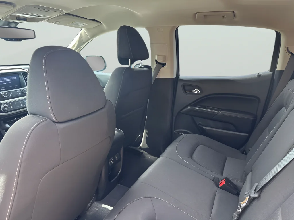 Used 2022 White GMC Elevation image 37
