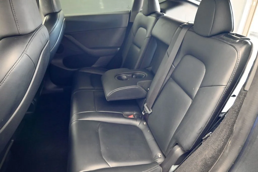 Used 2022  Tesla Long Range image 16