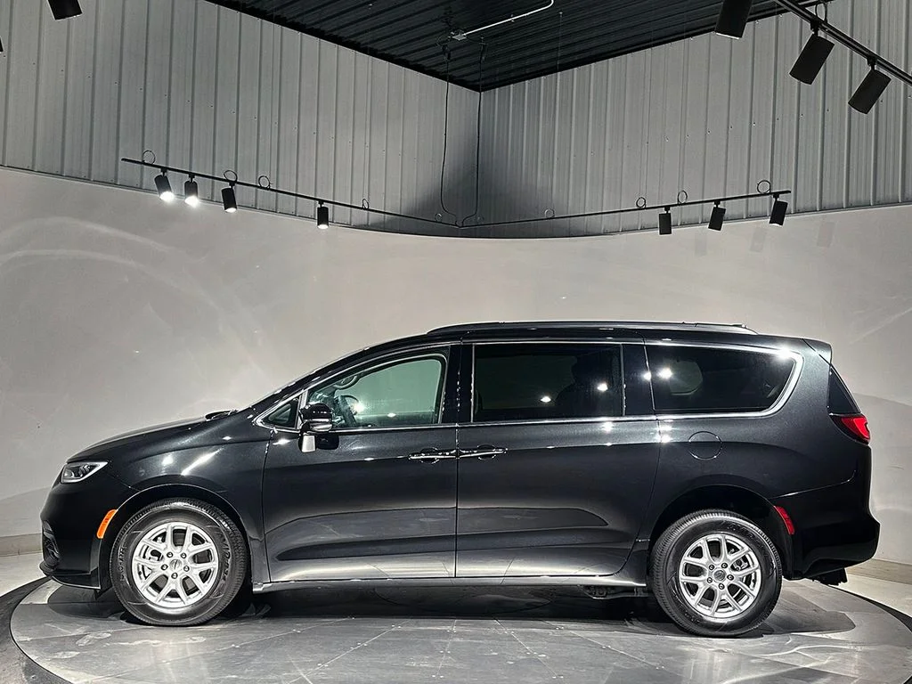 2022 Chrysler Pacifica Touring L - Photo 15