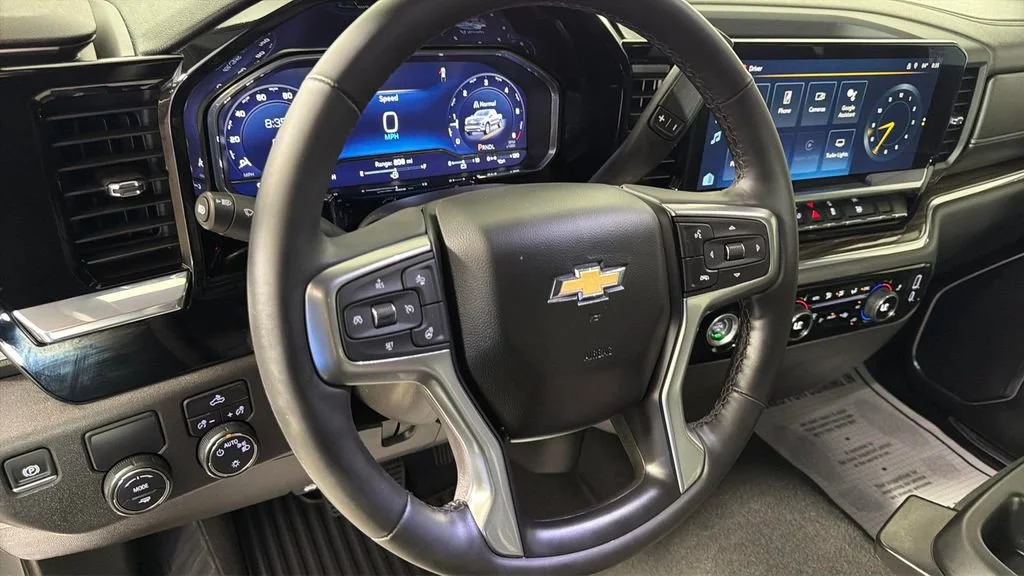 Used 2024 Sterling Gray Metallic Chevrolet LT image 21