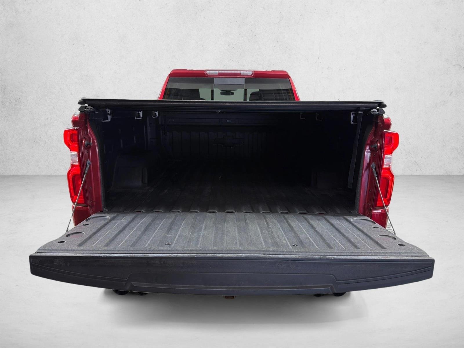 Used 2019 Cajun Red Tintcoat Chevrolet LTZ image 18