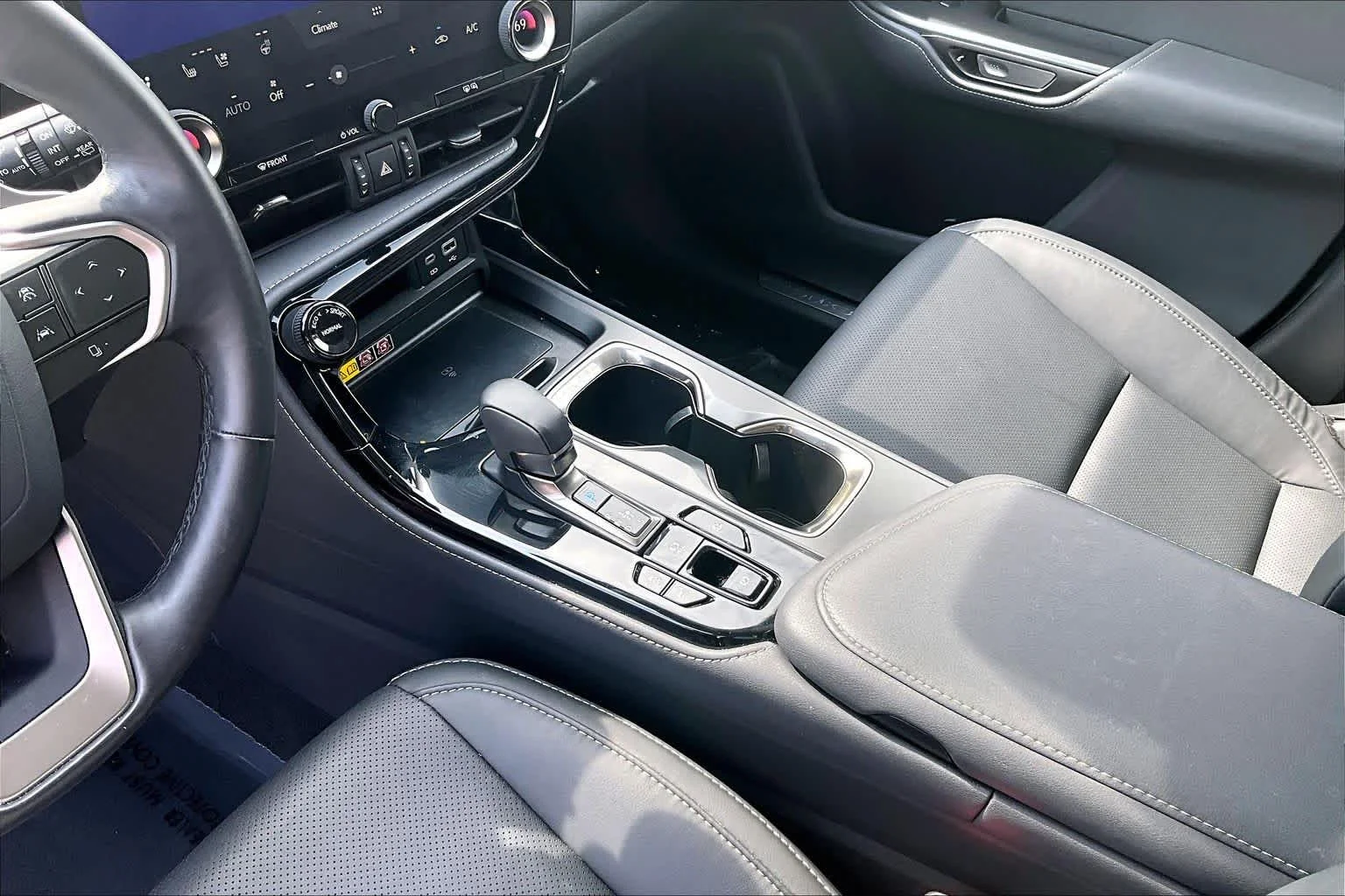 Used 2025 Redline Lexus Premium image 30