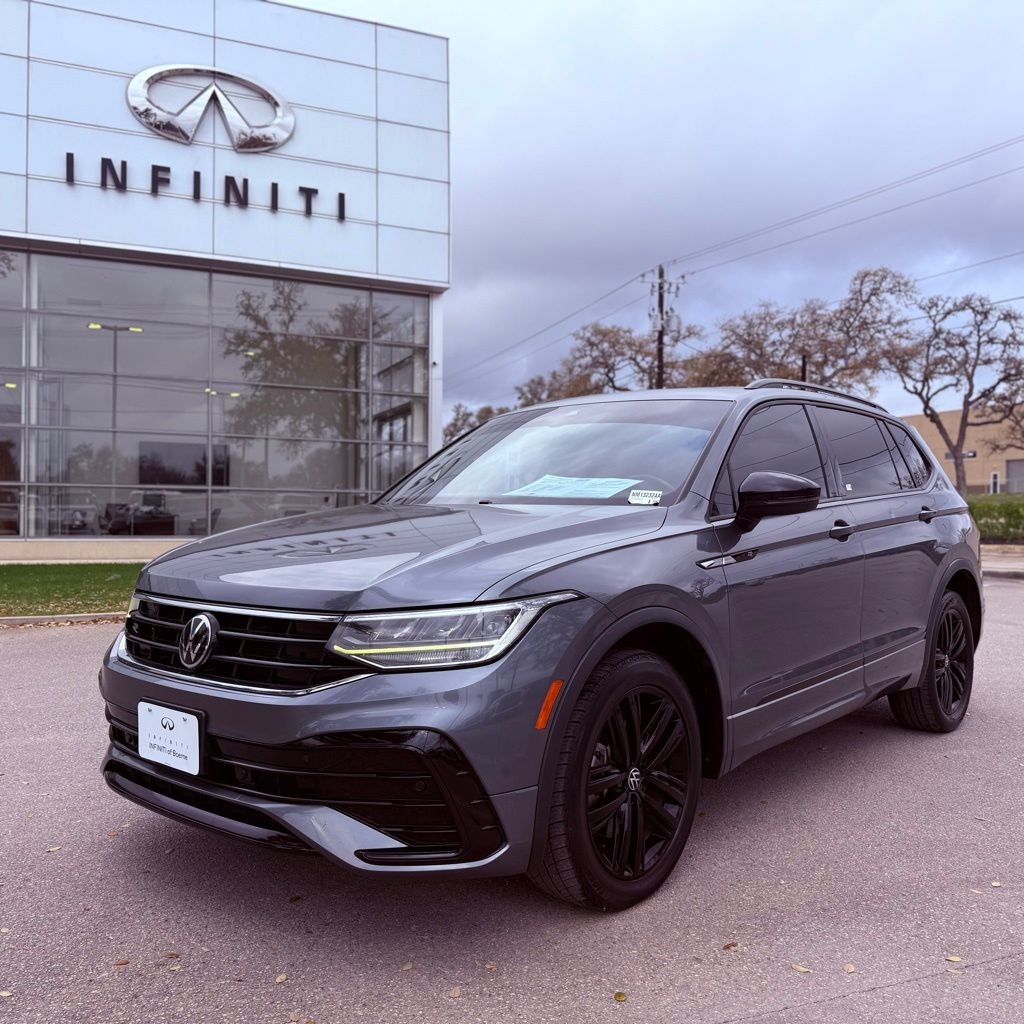 2022 Volkswagen Tiguan SE R-LINE BLACK