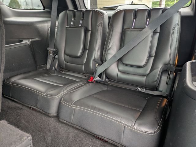 Used 2017 Red Ford Limited image 29