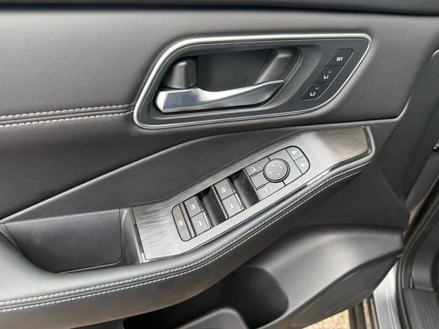 New 2026 Gun Metallic Nissan Platinum image 16