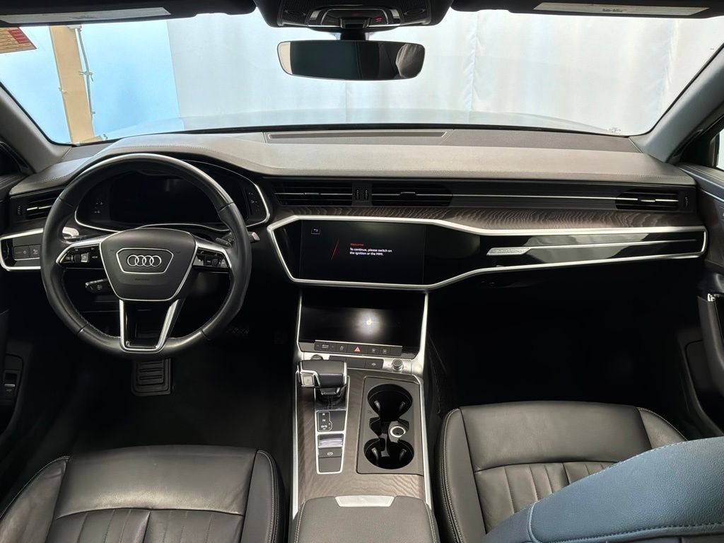 Used 2023  Audi 45 Premium image 11