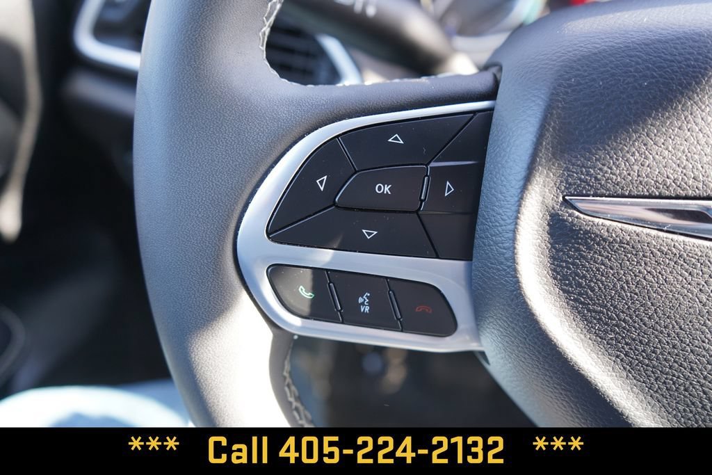 2025 Chrysler Pacifica Select - Photo 30