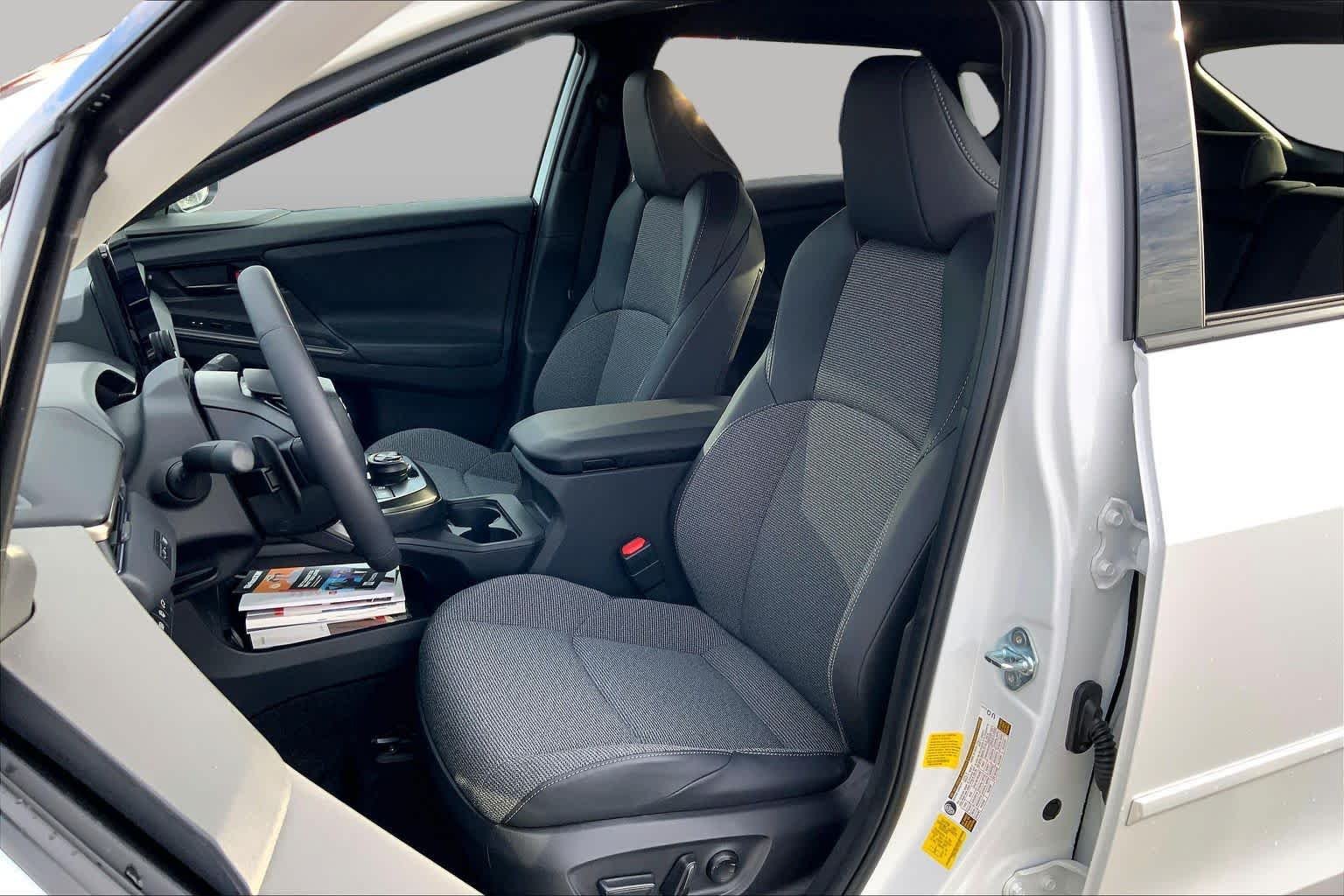 Used 2026 Wind Chill Pearl Toyota XLE Plus image 7