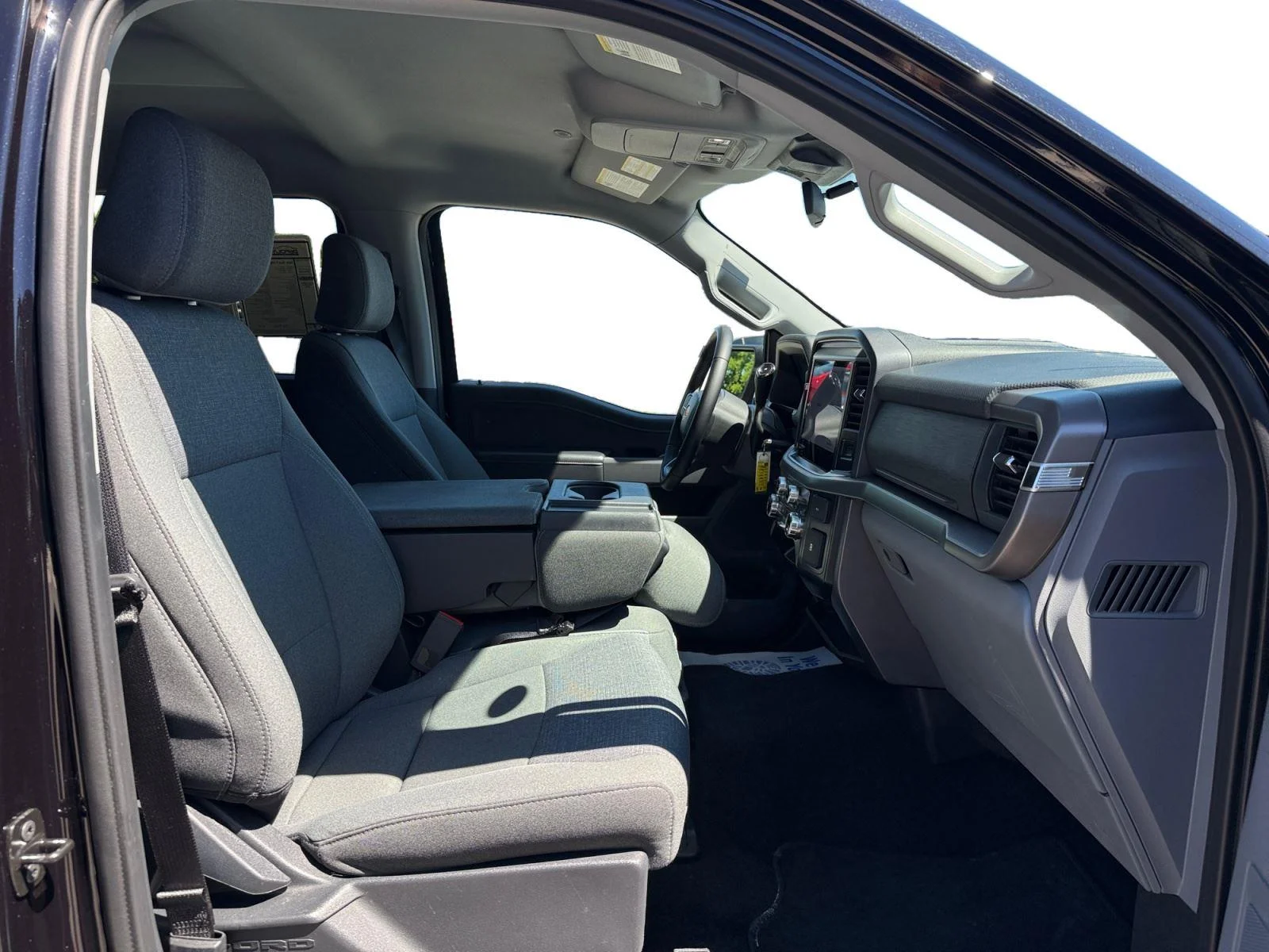 Used 2025 Agate Black Ford XLT image 26