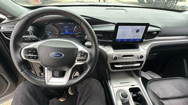 Used 2022 Gray Ford XLT image 19