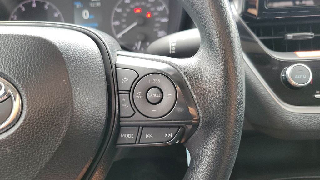 Certified Used 2025 Silver Toyota LE image 21