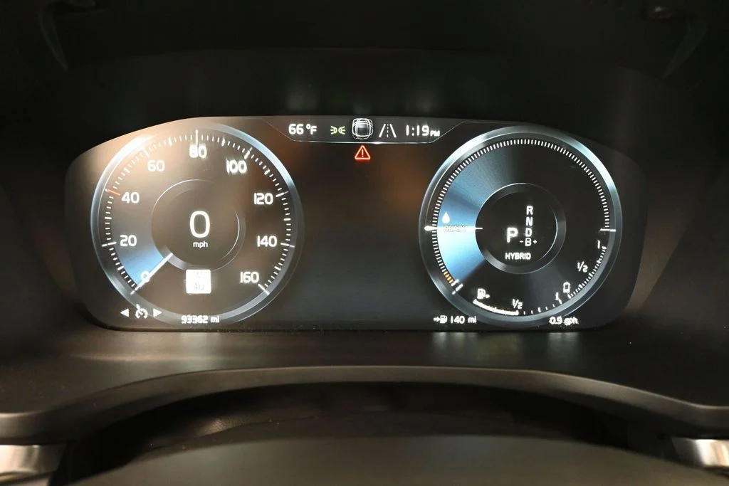 2022 Volvo S60 R-Design Expression - Photo 31
