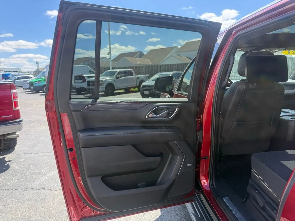 Used 2021 Red GMC SLT image 37