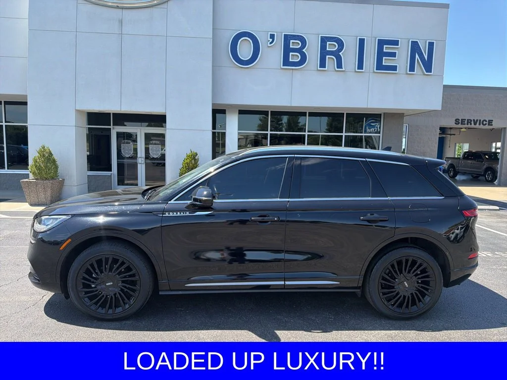 Used 2022 Infinite Black Metallic Lincoln Reserve image 2