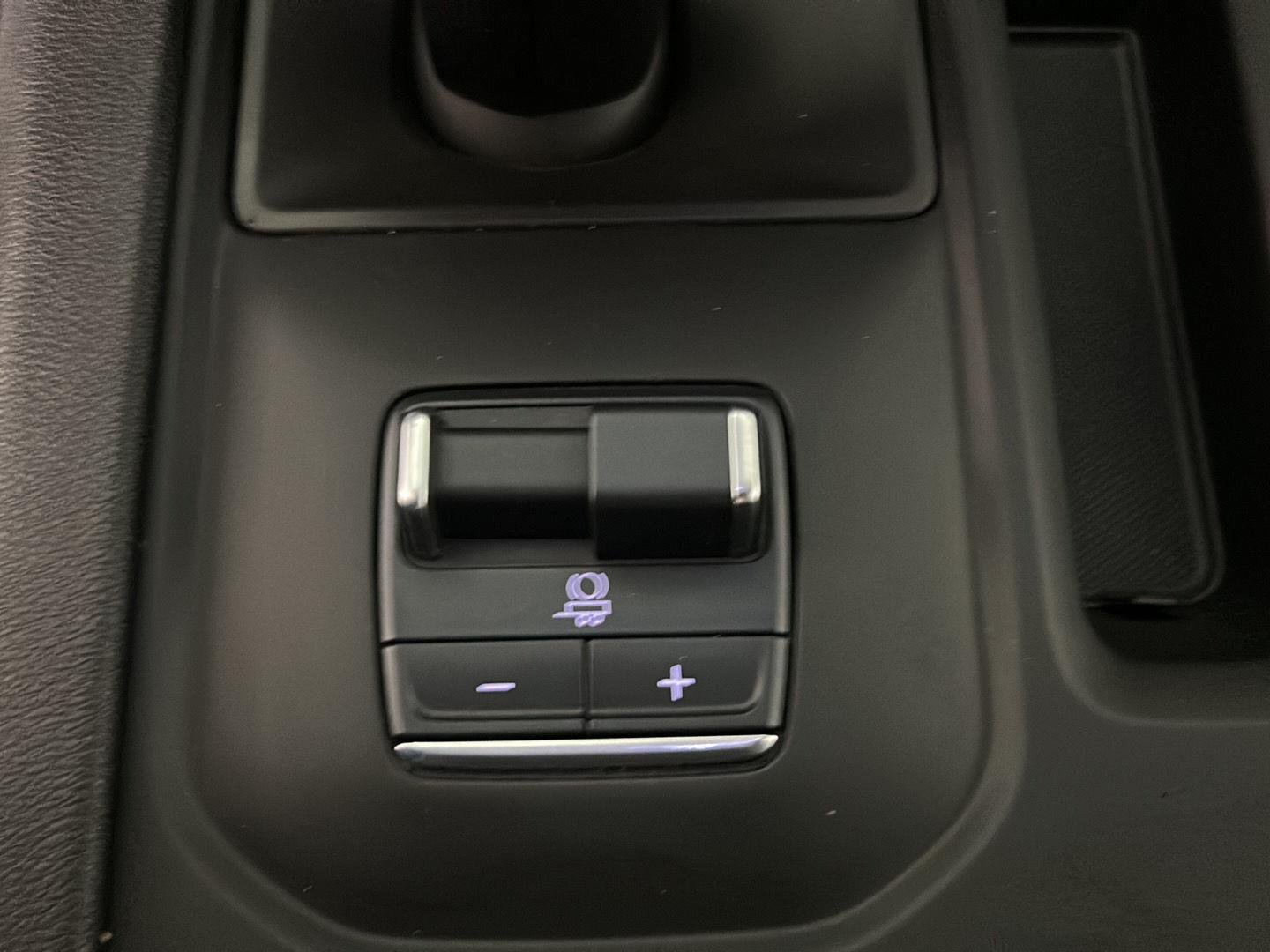 Used 2024 Onyx Black GMC AT4 image 33