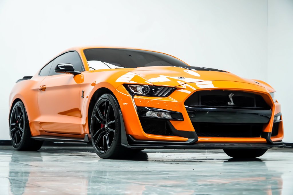 Used 2021 Orange Ford Shelby GT500 image 5