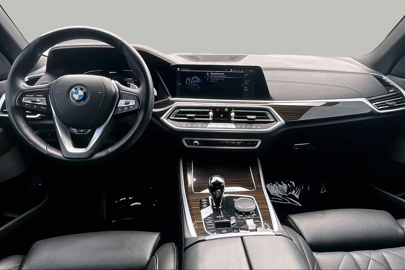 Used 2023 Dark Graphite Metallic BMW xDrive45e image 16