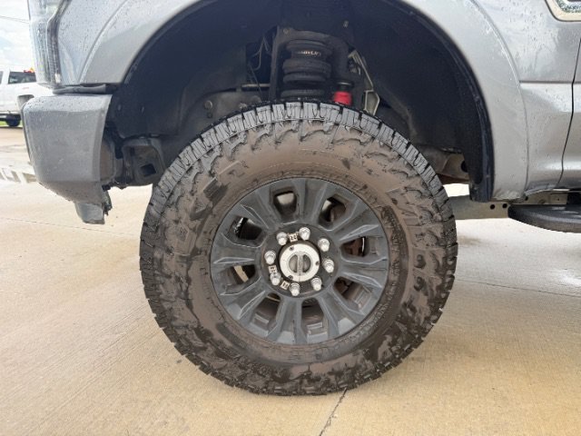 Used 2022 Gray Ford LARIAT image 10