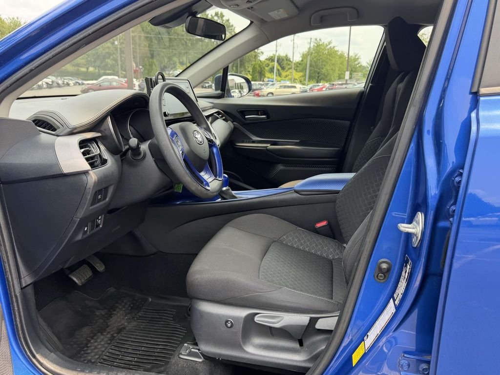 Used 2020 Blue Toyota LE image 15