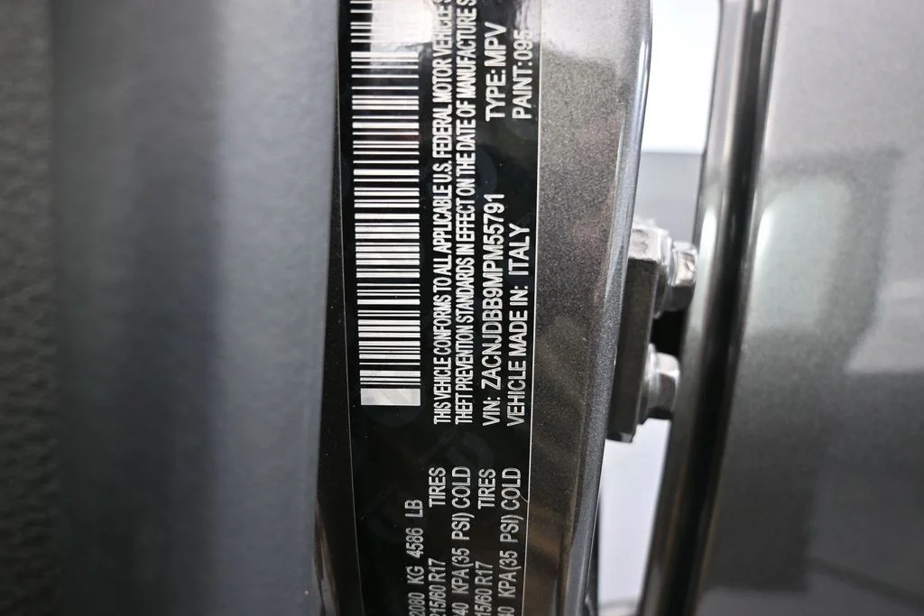 Used 2021 Gray Jeep Latitude image 48