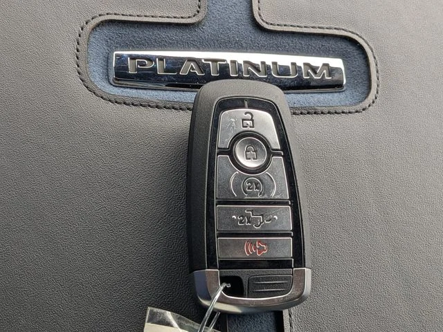 New 2026 Glacier Gray Metallic Tri-Coat Ford F-250® Platinum® image 30