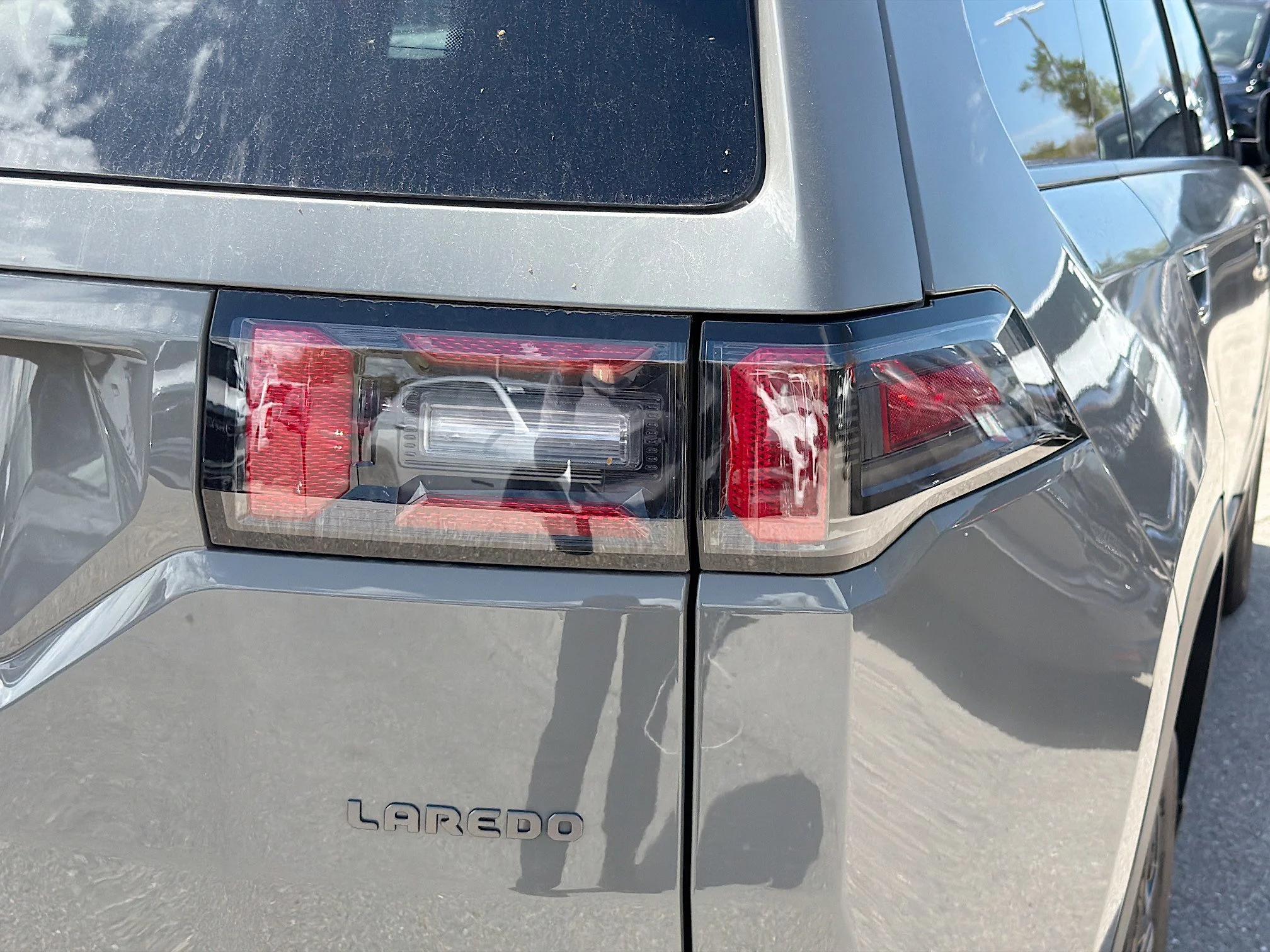 New 2026 Sting-Gray Clear-Coat Exterior Paint Jeep Laredo image 11