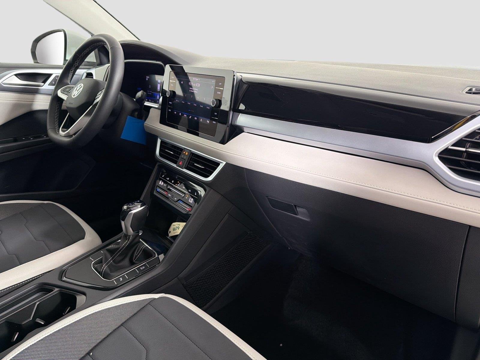 2026 Volkswagen Taos SE - Photo 26