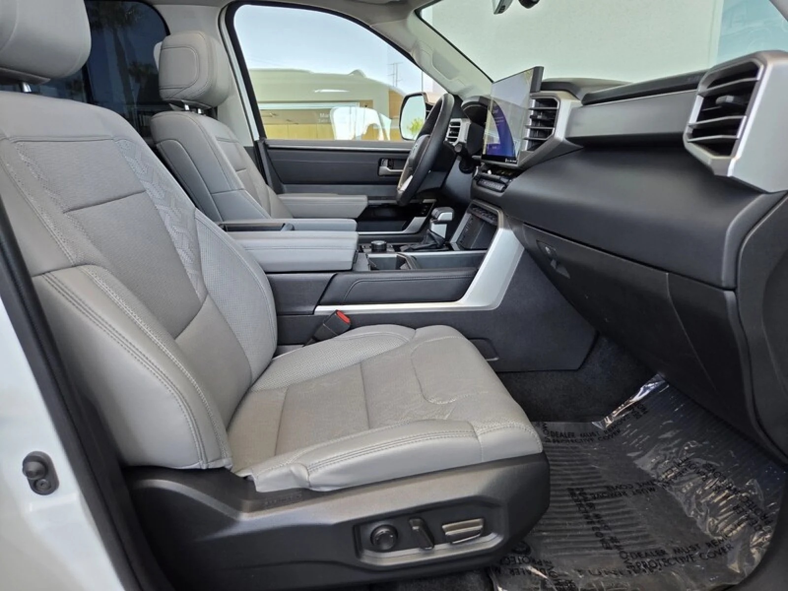 Used 2024 Wind Chill Pearl Toyota Limited Hybrid image 19