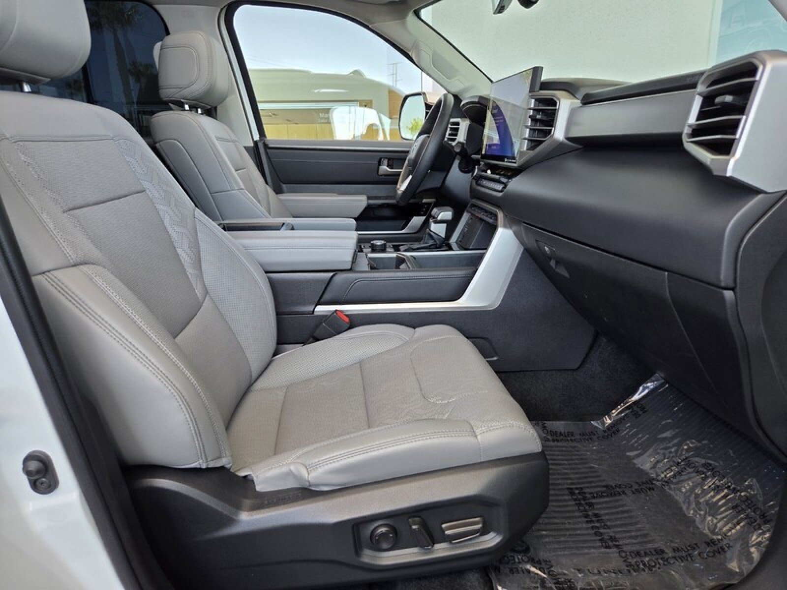 Used 2024 Wind Chill Pearl Toyota Limited Hybrid image 19