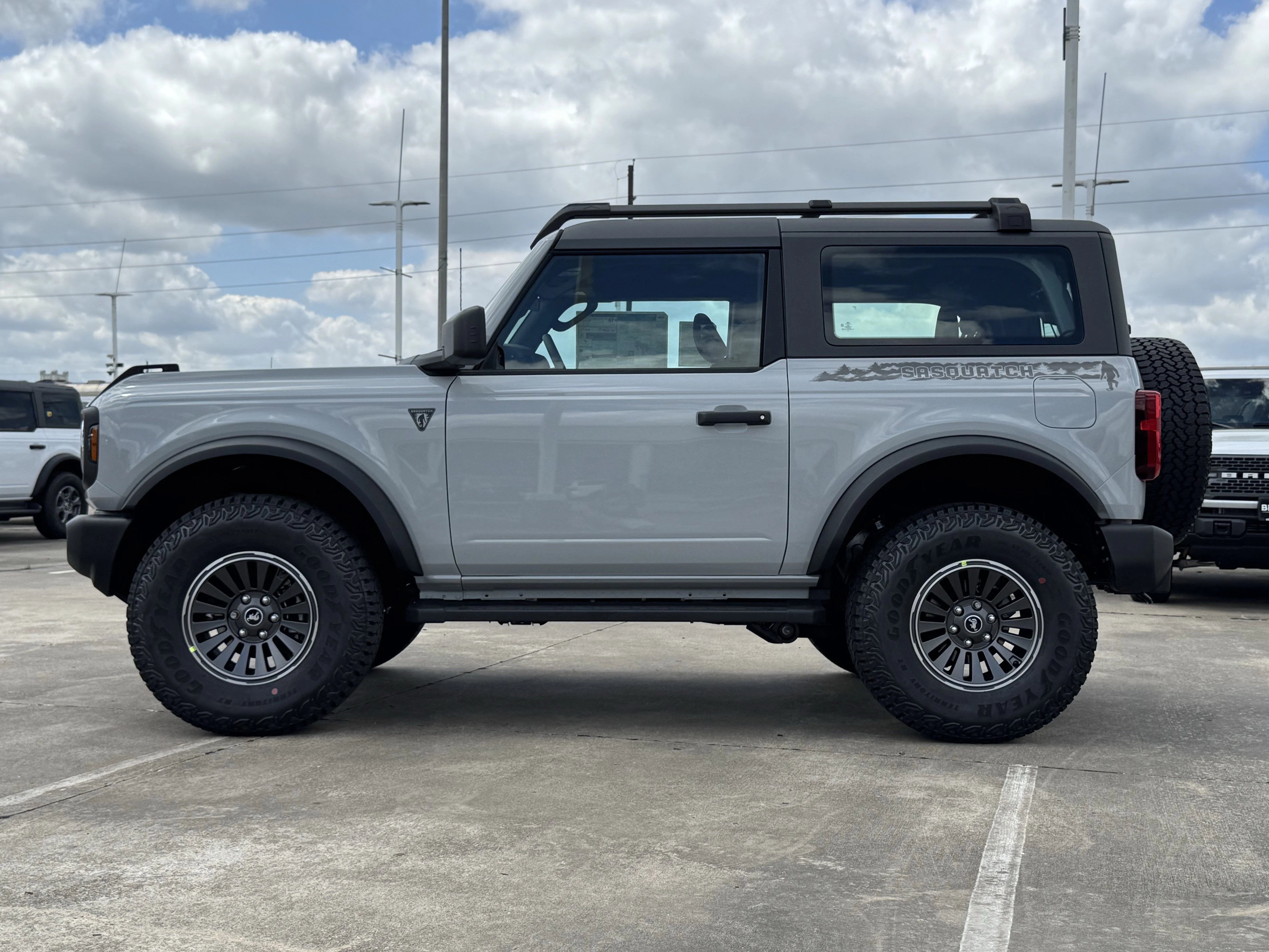 New 2026 Avalanche Gray Ford Base image 6