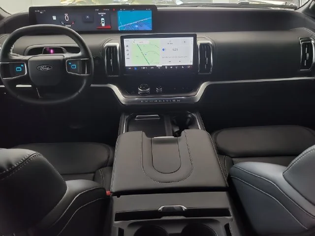 New 2027 Gray Metallic Ford Platinum image 16